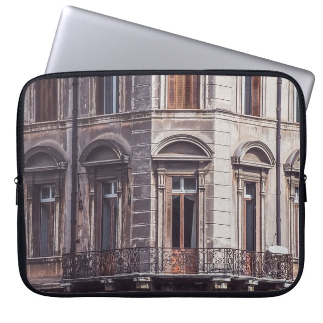 VINDOWPANE OF THE BUIDLING LAPTOP FODRAL (Framsidan)