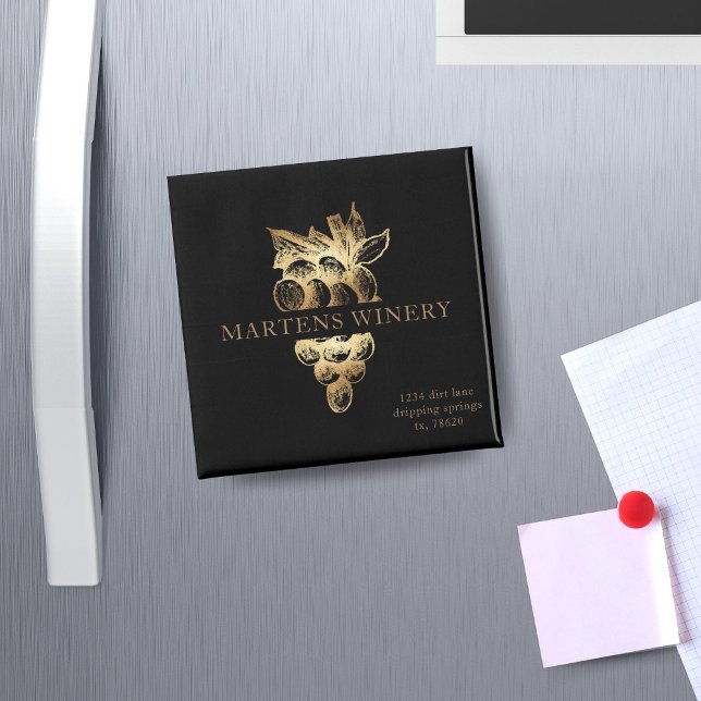 Vindruvor för vinframställning i vin guld magnet (Skapare uppladdad)