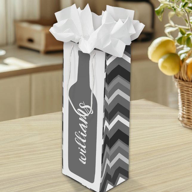 Vinflaskillustration - Chevron med handskrift (Custom Tall Gift Bag)