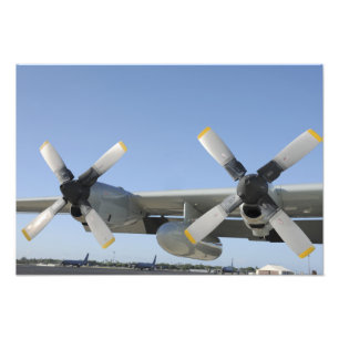 Vingar av en LC-130 Hercules Fototryck