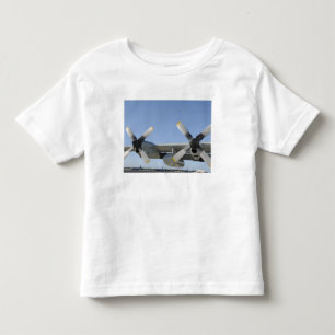 Vingar av en LC-130 Hercules T-shirt