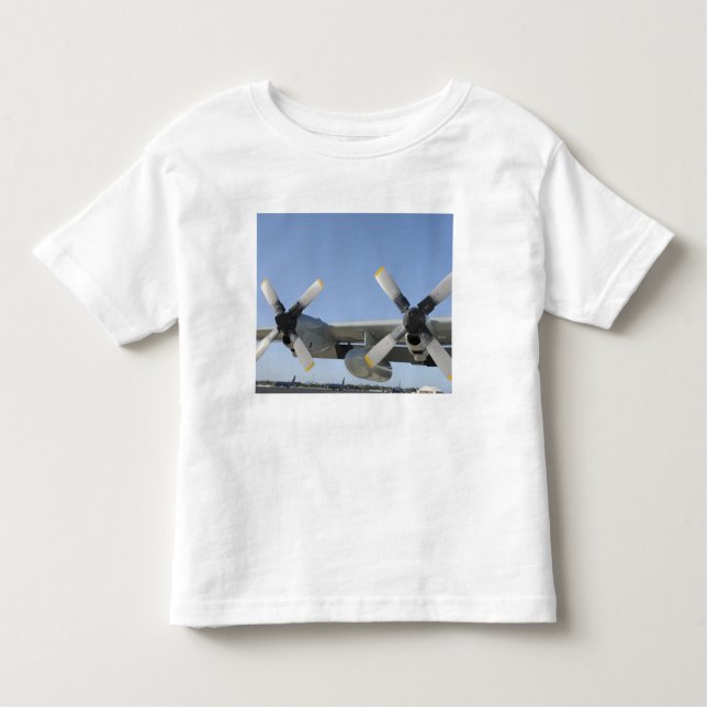 Vingar av en LC-130 Hercules Tee (Framsida)