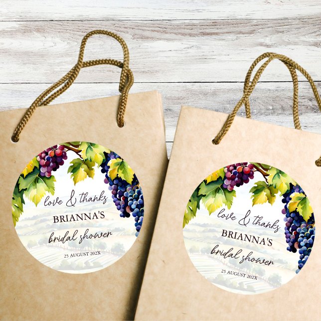 Vingård vin sommar bröllopsfest tryckt runt klistermärke (Vineyard winery summer bridal shower thank you favor printed sticker grapes wine bridal shower favor)