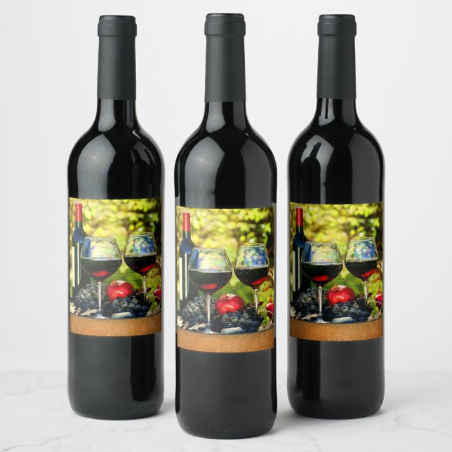 Vingårdsharmoni - Etikett för Rött Vin Design  ("Where vineyard elegance meets timeless design")