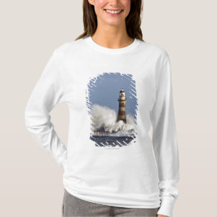 Vinkar att krascha mot den Roker fyren Tee Shirt