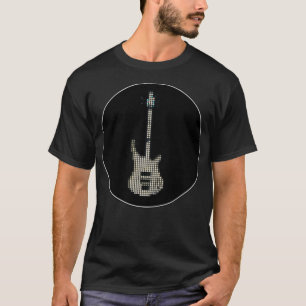 Vinkelfärgad pixel White K5 Bass Guitar i en svart T Shirt