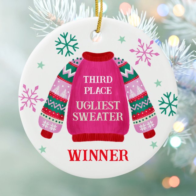 Vinnare av det tredje Ställe-priset i Tävling Julgransprydnad Keramik (3rd Place Ugly Sweater Contest Prize Winner Ceramic Ornament)