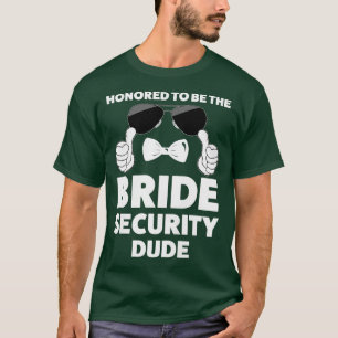 Vinnare som är hedrade över att bli brickan t shirt