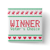 Vinnaren knäppas för Tacky tröjaparty