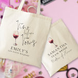 Vino Före Vows Matron of Honor Hen Party Tygkasse<br><div class="desc">Vino Före Vows Matron från Honor Namn på Hen Party Helg. Vino före Vows längst fram och Matron of Honor längst bak finns i ett angivet skript för elegant - andra roller finns också i den här samlingen. Resten av texten kan du enkelt anpassa.</div>