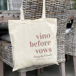 Vino före Vows Vin Land Bachelorette Party Tygkasse<br><div class="desc">Välkomna vänner till er vin land-bachelorette helg med denna chic och moderna personlig tote bags. Konstruktionen har "vino före vows" i den klassiska serif-bokstaven i dammig ro med din händelse eller tillfälle namn under i handskrivet kursivt skript. Anpassa till platsen namn och/eller året under.</div>
