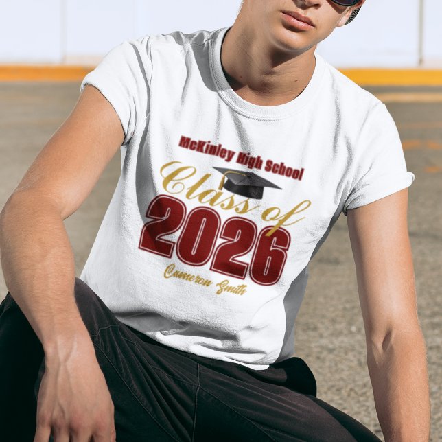 Vinröd Guld Klass 2026 Anpassad Examen T Shirt (Skapare uppladdad)