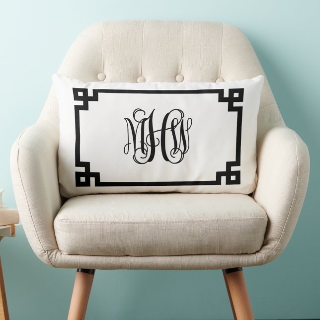 Vinstskript i vitt svart grekiskt Nyckel, Monogram Lumbarkudde (Skapare uppladdad)