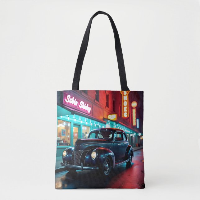 Vintage 1940s Classic Car Under Neon Lights  Tygkasse (Framsida)