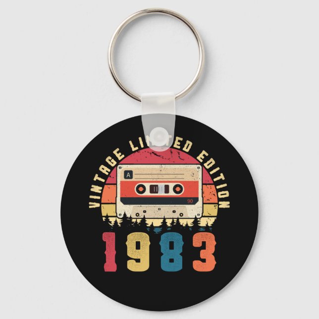 Vintage 1983 Födelsedagsband Nyckelring (Framsida)