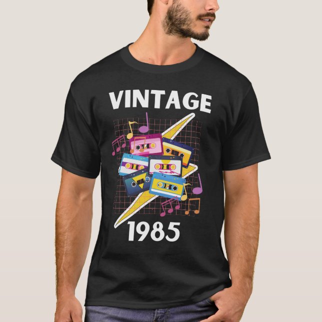 VINTAGE 1985 T SHIRT (Framsida)