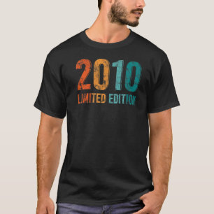 Vintage 2010, barn eller pojkar t shirt