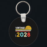 Vintage 2028 nyckelring<br><div class="desc">Vintage 2028</div>