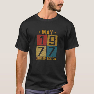 Vintage 45Th Birthday May 1977 Born In 1977 45 Yrs T Shirt