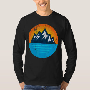 Vintage 4 för att dölja bergssolnedgång Retro Hike T Shirt