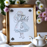 Vintage Alice Wonderland Alice Drink Me Character Bordsnummer<br><div class="desc">Bekvämt designad vintage Alice i underlandets bordsnummer. Perfekt för en Alice i Wonderland-temed-händelse. Vi har noggrant återställt den ikoniska Alice i underlandet vintage Alice dricker mig illustration genom att skissera den och ge dem liv med vackra undertoner med vattenfärg. Bordsnumret är designat som ett spelkort med toningssymbolen i hörnen. Elegant...</div>