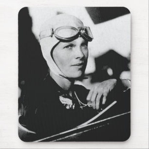 Vintage Amelia Earhart Photo Musmatta