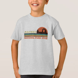 Vintage Arches National Park Moab Utah T Shirt