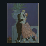 Vintage Art Deco Newlyweds, Oui av George Barbier Trätavla<br><div class="desc">Vintagen illustrerar bilden av kärlek och romantik art deco med en man och en kvinna klädd i formellt tal, dans i balrum i månljuset. Hon är i en elegant bröllop-gryning som liknar en blomma med petaler och han är i sin finaste tuxedo. Paret står på en balkong som förbiser havet...</div>