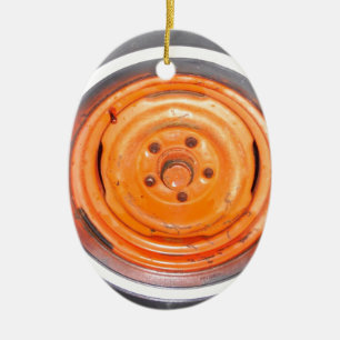 Vintage av skräppost, orange svart och vitt julgransprydnad keramik