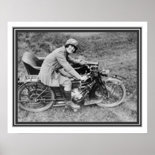 Vintage B & W Fotoflicka på motorcykel 16 x 20 Poster