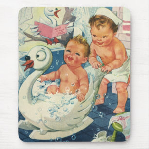 Vintage Barn som spelar med bubblor i Svan Bathtub Musmatta
