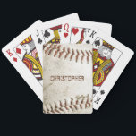 Vintage Baseball Personlig Casinokort<br><div class="desc">Ett foto av en begagnad baseboll i vintagen ger bakgrunden till dessa kort för personlig. Lägg till ditt namn i ett dåligt grunge sans serif-teckensnitt i en skugga av rödbrun som matchar sömnen. Perfekt för baseboll eller sportfantast på presentlistan.</div>