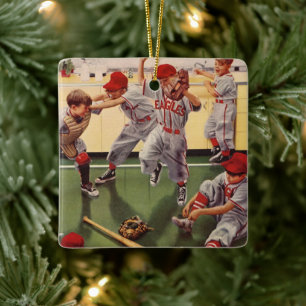 Vintage basebollsportlag, pojkar som bråkar julgransprydnad keramik