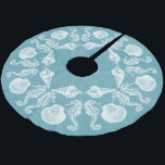 Vintage Beach Cottage Seashells White Blue<br><div class="desc">Fyll i helgdag på stranden eller havet med din egen anpassningsbar-kjol på träd.  Havets temadesign har havshästar och snäckor i ett attraktivt mönster. Ljusblå halvtonsbakgrund med vit vintage snäcka och sjöhäst mönster.</div>