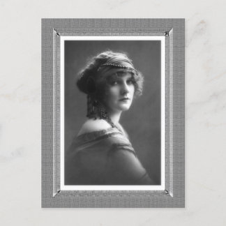 Vintage Beauty - Gypsy - i svartvitt Vykort