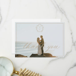 Vintage Beige Vapensköld Monogram Bröllop Photo Tack Kort