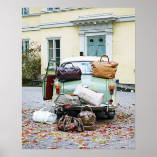 Vintage bil med mycket bagage poster