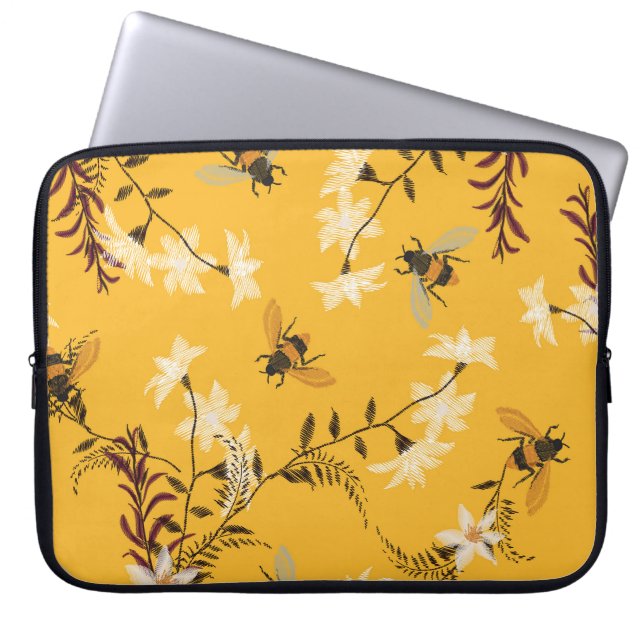 Vintage Bin & Butterfly: Embroderad Blommigt Art Laptop Fodral (Framsidan)