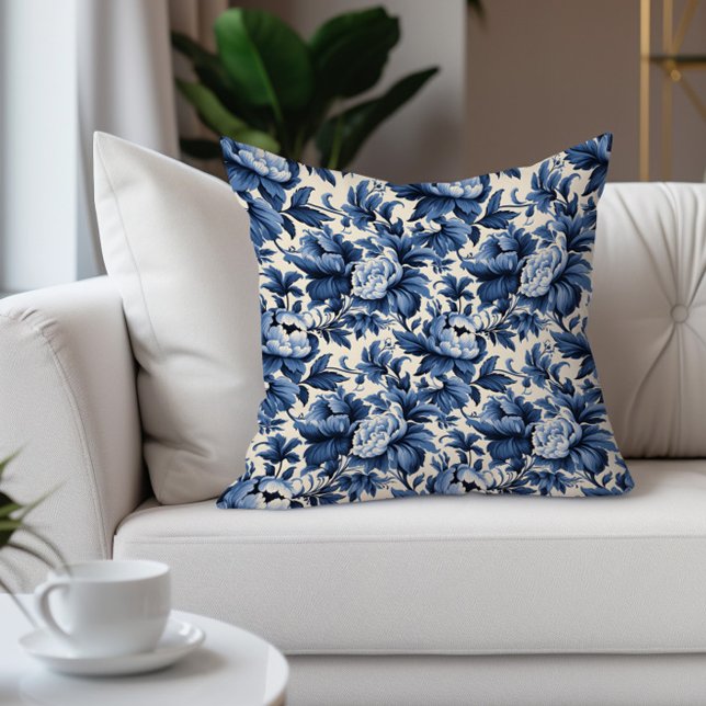 Vintage Blå Blommig Damask Kudde (Blue vintage damask floral decorator pillow)