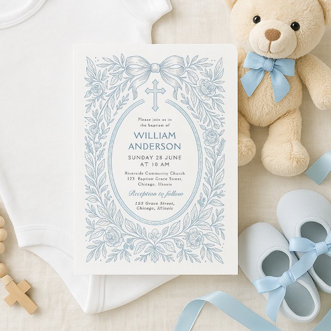 Vintage Blå Kors Blommig Dopinbjudan Inbjudningar (Vintage blue cross baptism invite styled with baby shoes, teddy bear, and soft fabric)