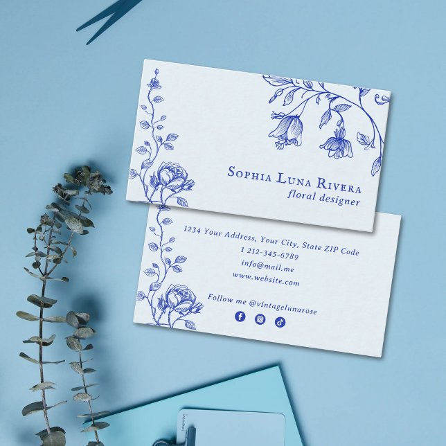 Vintage Blommig Ros Doodle Damblå Botanisk Visitkort (Vintage Floral Rose Doodle Dusty Blue Botanical Business Card)