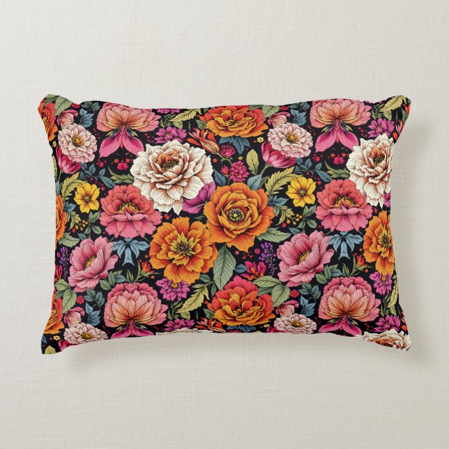 Vintage blommönster med fet färg på svart prydnadskudde (Framsidan)