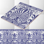 Vintage Blue and White Greeze Mönster Kakelplatta<br><div class="desc">Detta är ett digitalt utökat blått och vitt tryck som härletts ur en antikt grekisk illustration av vintagen med frys. Du kan anpassa bakgrunden till färg.</div>