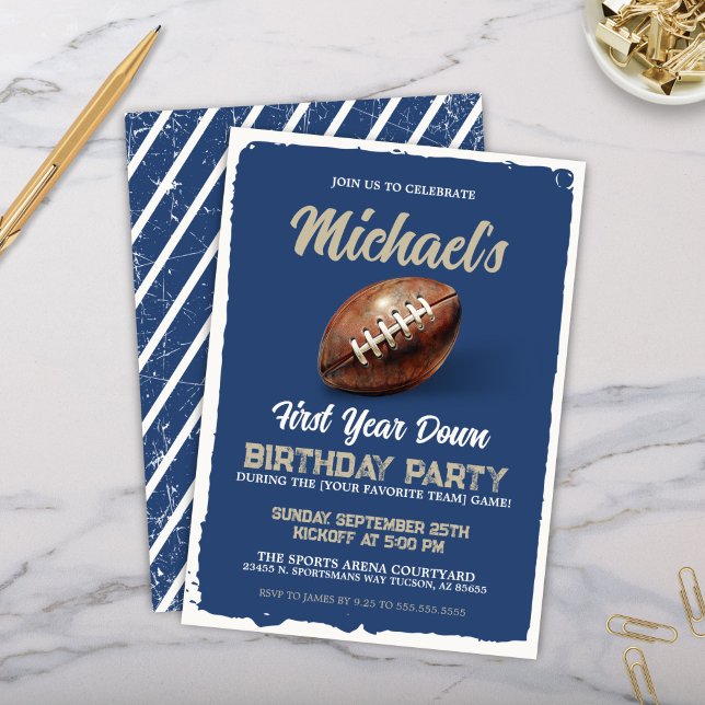 Vintage Blue Boys 1:a födelsedag Party Inbjudningar (Blue football theme birthday party invitation for 1st birthday watch party for boys viewing game)