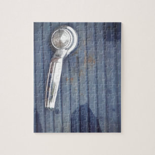 Vintage Blue Door, Silver Handle Pussel