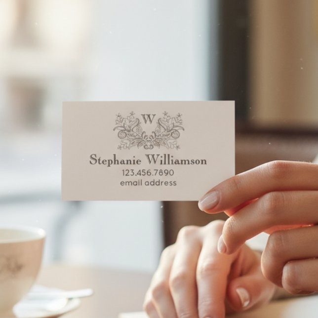 Vintage Botanical Monogram – Elegant Professional Visitkort (Vintage-Inspired Botanical Monogram – Elegant Professional Business card)