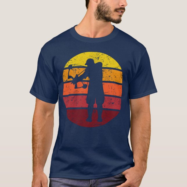 Vintage Bowfishing friends T Shirt (Framsida)