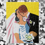 Vintage bröllop, Bride och Groom Newlyweds Kissing Pussel<br><div class="desc">Nu kan du kyssa bruden! Vintage illustration av bröllop-designen med brid och groom älskare kyssar vid deras ceremoni i giftermål. Den stilige irländske mannen med ingerhår bär en tuxedo och den vackra kvinnan bär en traditionell bröllop, med en slöja och med en bukett av trädgårdsblommor. Lycklig make och hustru nylweds....</div>