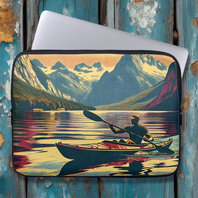 Vintage Camping Scene Man Kayaking Laptop Fodral (Skapare uppladdad)