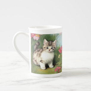 Vintage Cat Illustration med Red Flowers Benporslin Mugg